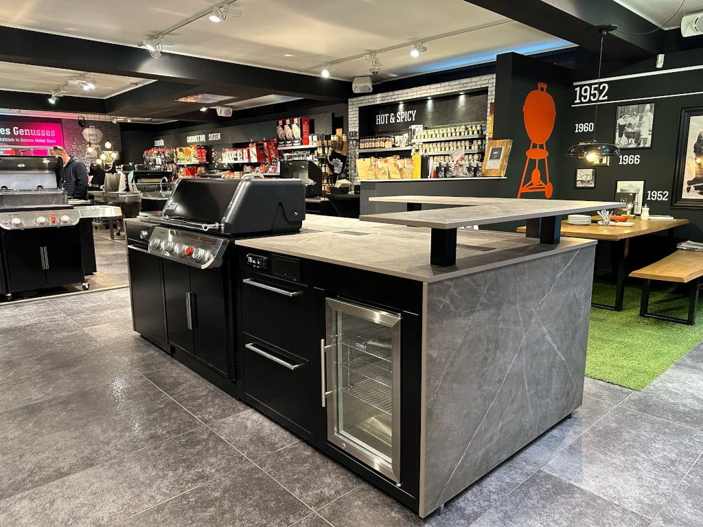 BBQ Kitchen outdoor kitchen with refrigerator module and drawers