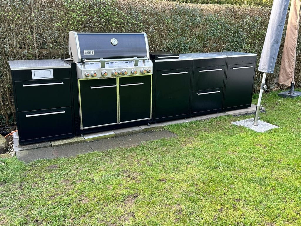 High-quality BBQ Kitchen outdoor kitchen made of stainless steel in the garden