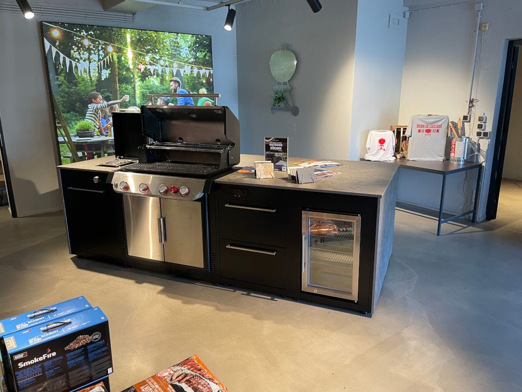 BBQ Kitchen outdoor kitchen with individually configured modules